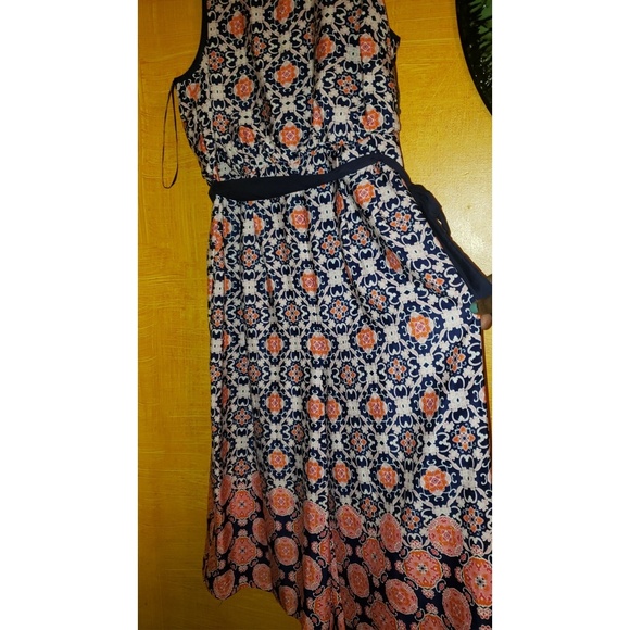 VINCE CAMUTO TILE PATTERN CROP JUMPSUIT - Picture 4 of 8